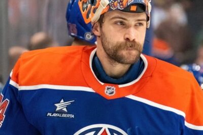 “UNREAL COLLAPSE: Stuart Skinner Lets In 2 Goals in Just 54 Seconds During Crucial Game 3—Fans Left Speechless as Oilers’ Netminder Suffers Stunning Meltdown on Biggest Stage Yet, Shaking Confidence in His Playoff Performance and Sparking Fierce Debate Across NHL Circles About Whether He Should Be Pulled Immediately After This Shocking Breakdown!”