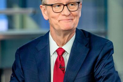 FOX SHOCKER: Steve Doocy Abruptly Leaves After 30 Years—What’s He Not Telling Us? He was the morning TV staple. Then—gone. Steve Doocy walks away from “Fox & Friends” after 30 years, not for fame, not for retirement… but something unspoken. A “new role” is the cover story—but whispers hint at more. Is it family? Fallout? Or something Fox News doesn’t want us to know? The truth feels… buried.