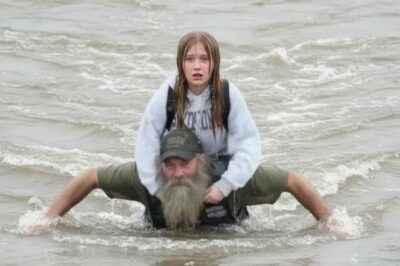 Old Biker Held Drowning Girl Above Water For Three Hours While His Own Body Was Dying